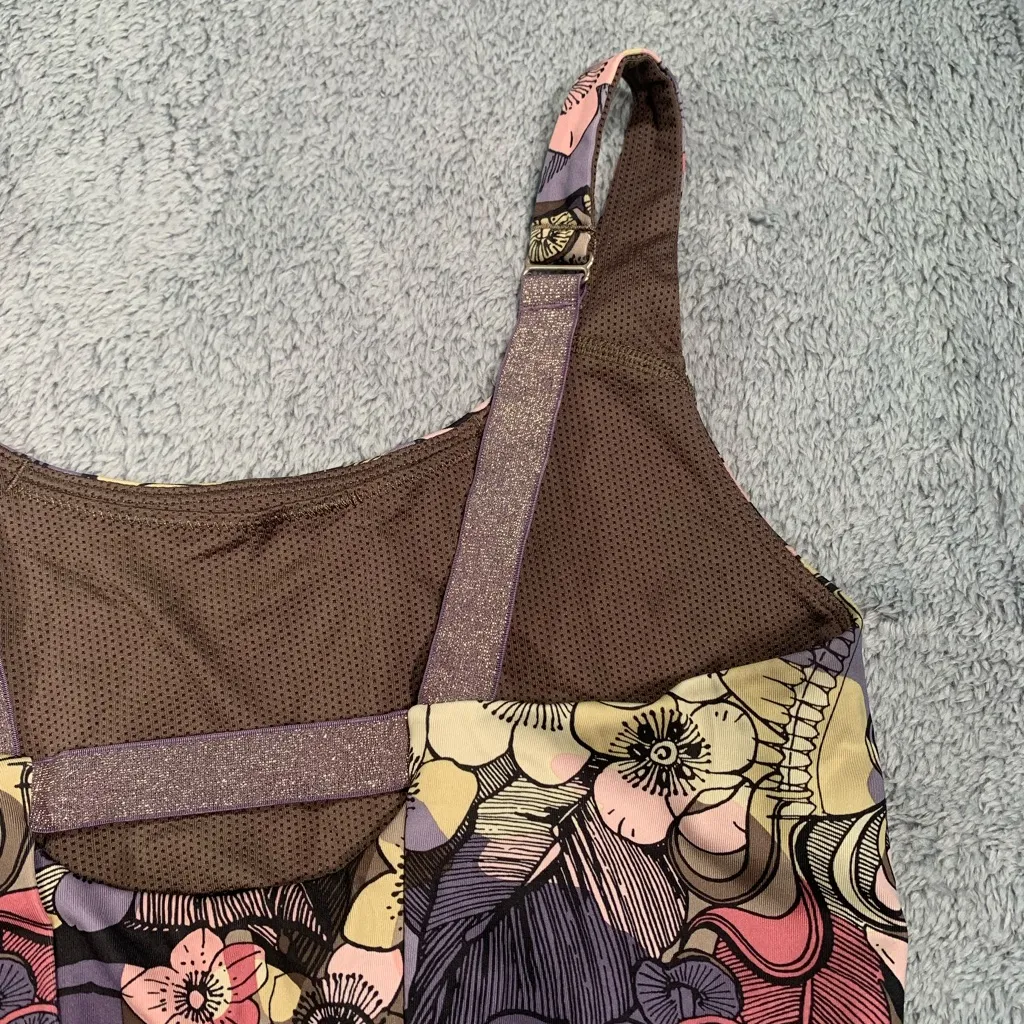 Nike Floral sports bra medium - Image 5