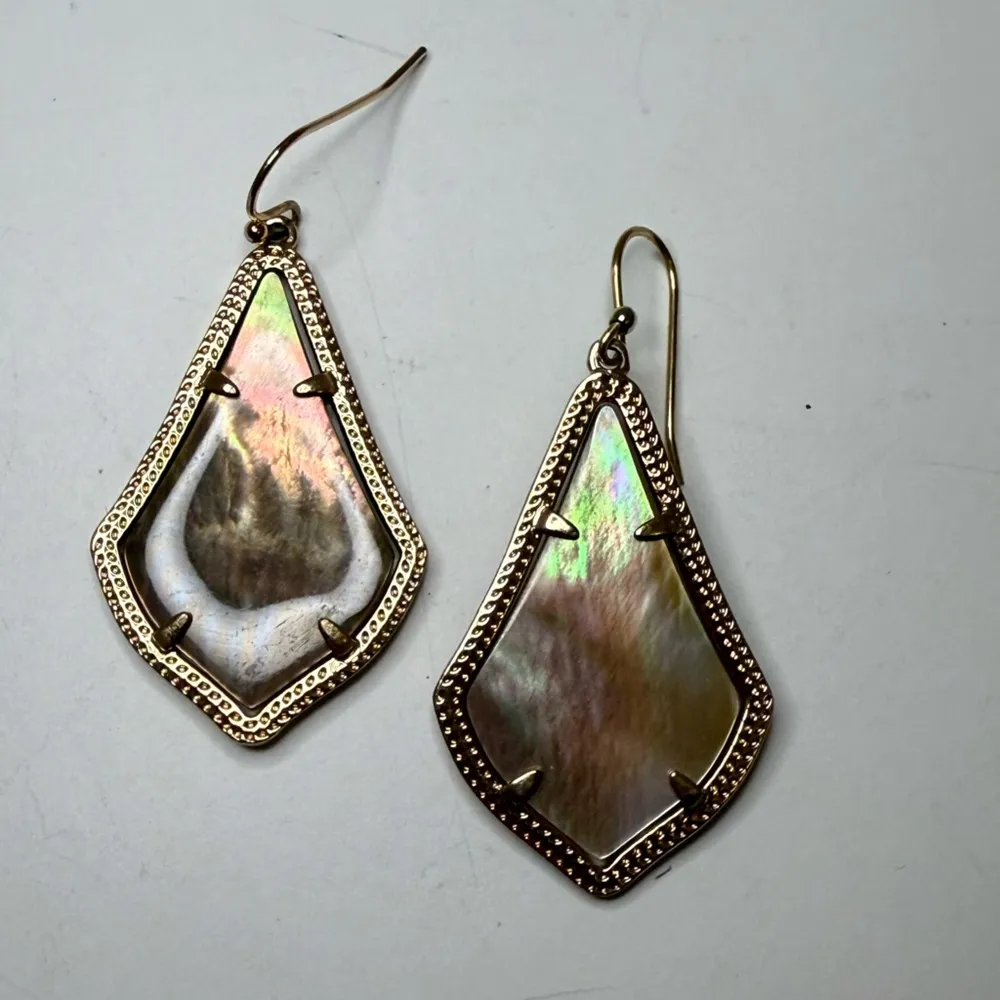 Kendra Scott Alex Brown Mother of Pearl and Rose Gold Drop Earrings - Image 5