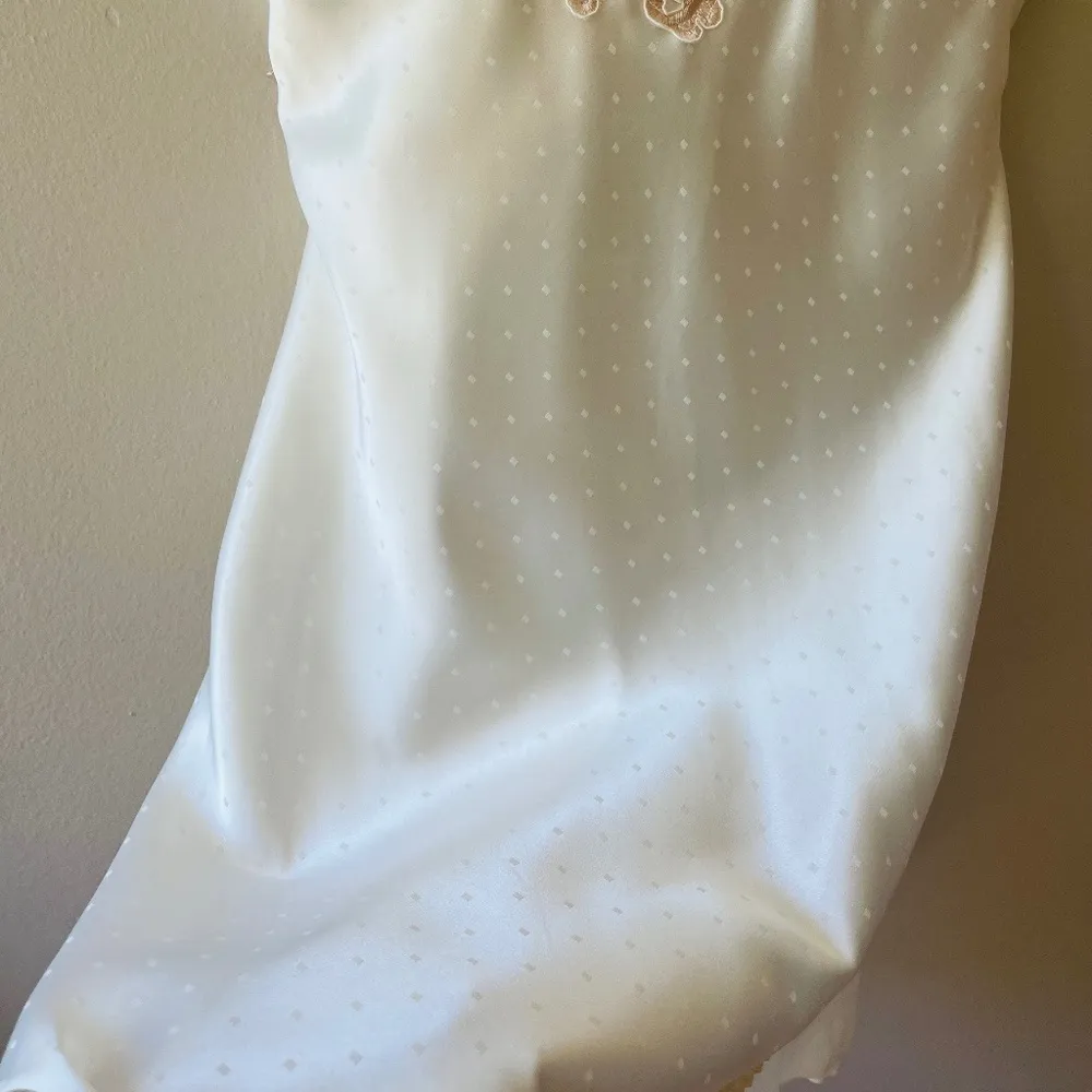 Linea Donatella Sz M Satin Babydoll Shiny Lace Night Gown V Neck Straps - Image 7