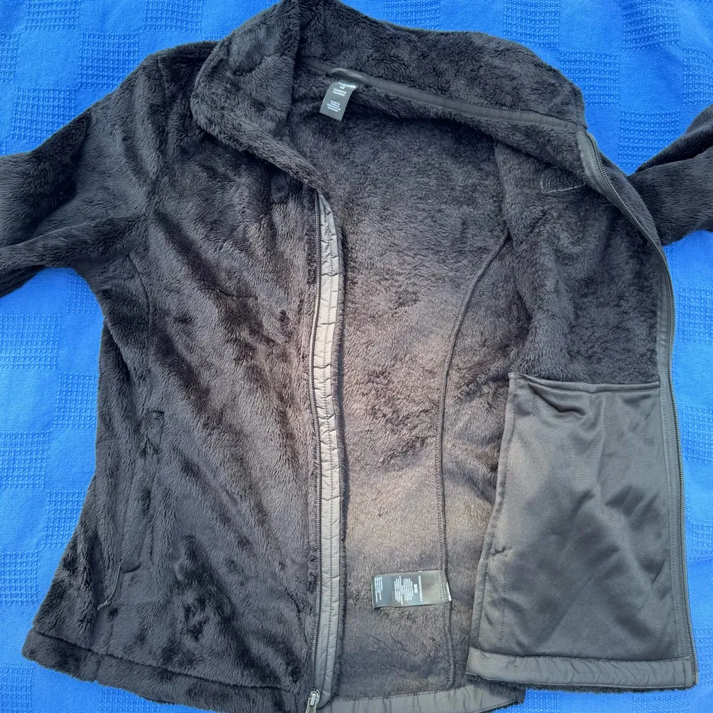 The North Face Osito Plush Black Jacket Medium - Image 11