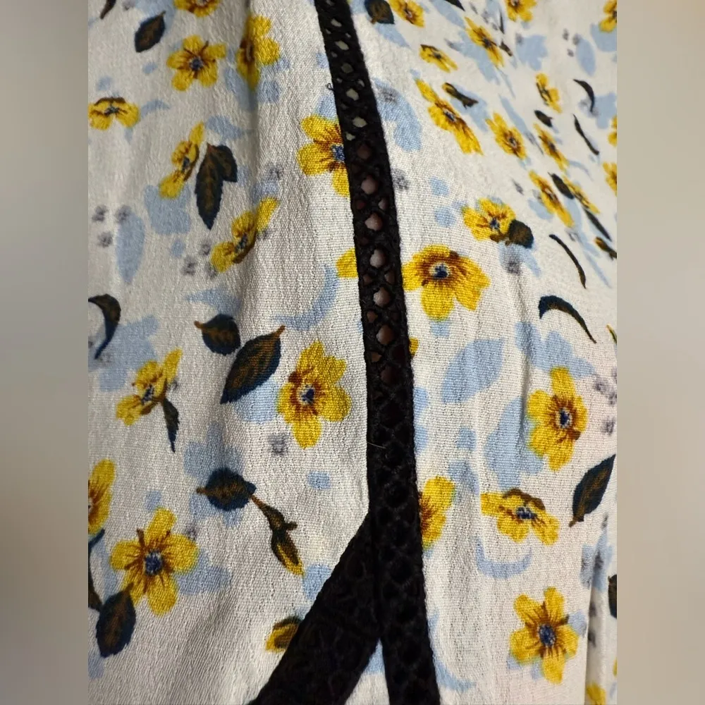 Zara White Black Lace Inset Blue and Yellow Floral Tank Top Blouse XS - Image 7