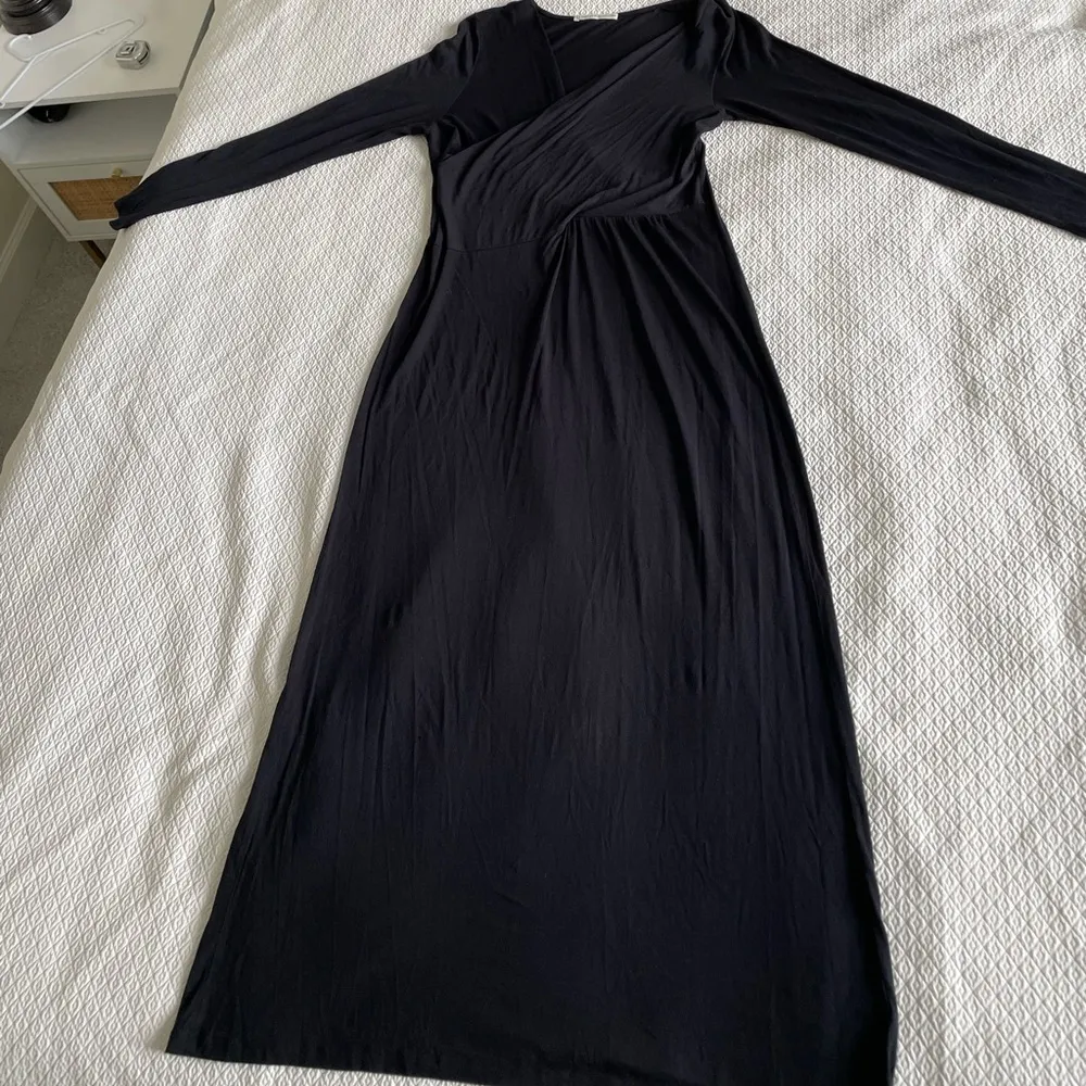 Peruvian connection Black Long Sleeve Maxi Dress Deep V-Neck Draped Front -  L - Image 8