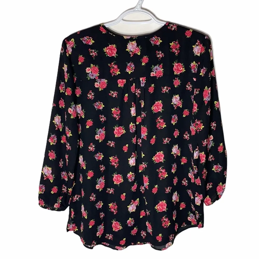 DR2 popover black floral rose print swing blouse size M Size M - Image 2
