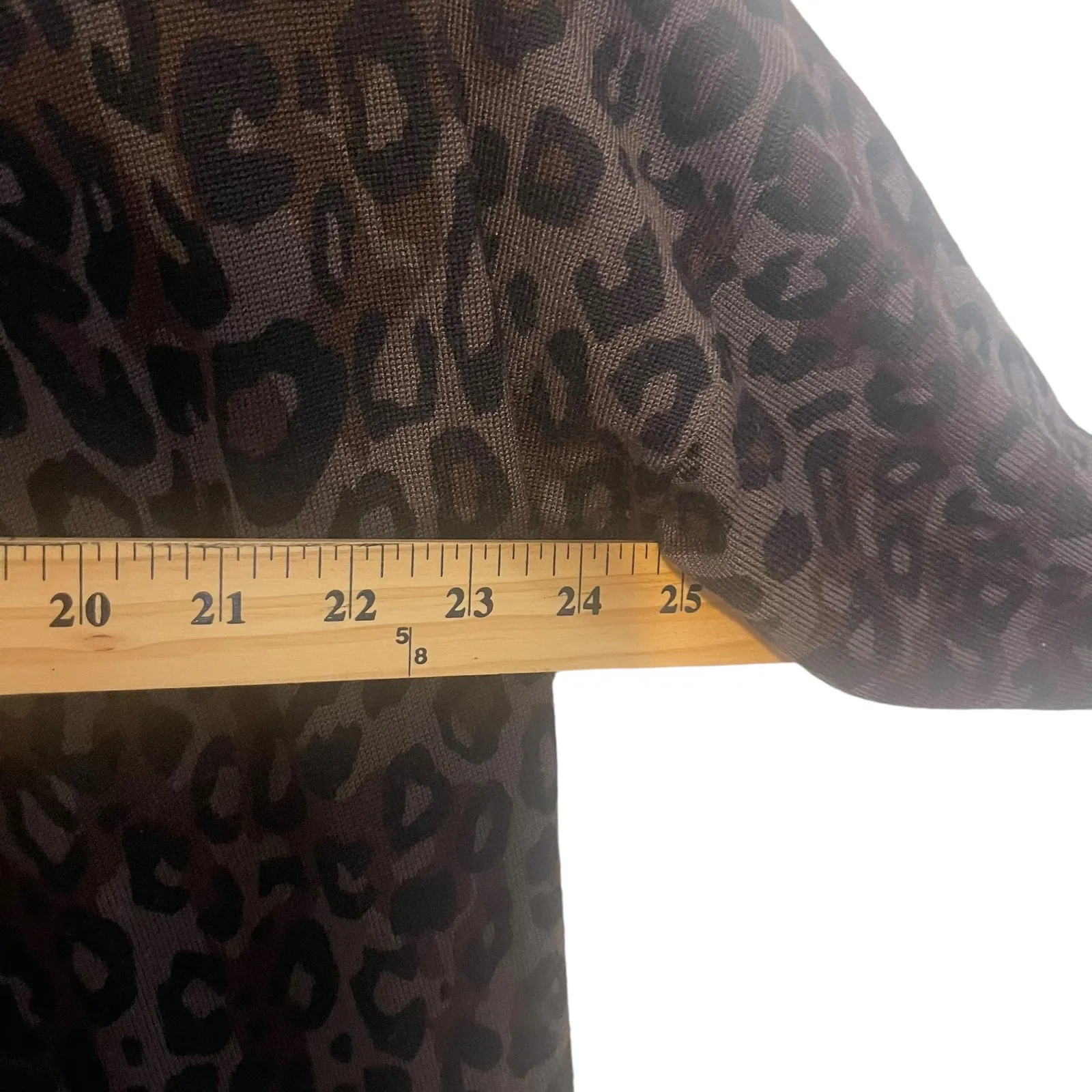 Terra & Sky Women's Size 0X Soft Dark Green Cheetah‎ Long Cardigan Sweater - Image 8