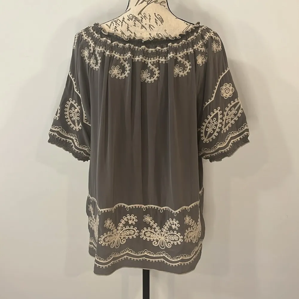 Sundance silk embroidered boho peasant top M - Image 3
