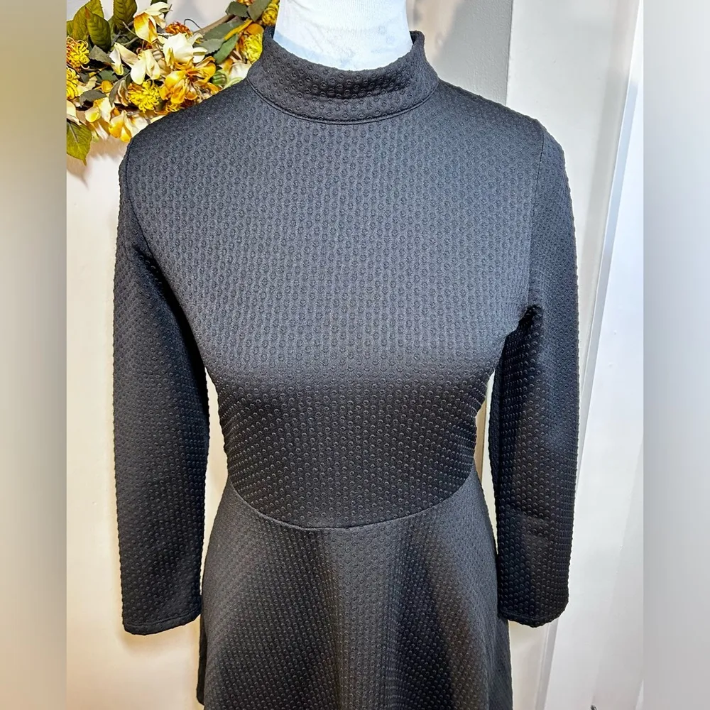 FREE PEOPLE Flirt & Flare Black Whimsy Goth Open Back Textured Mini Dress Sz M - Image 3