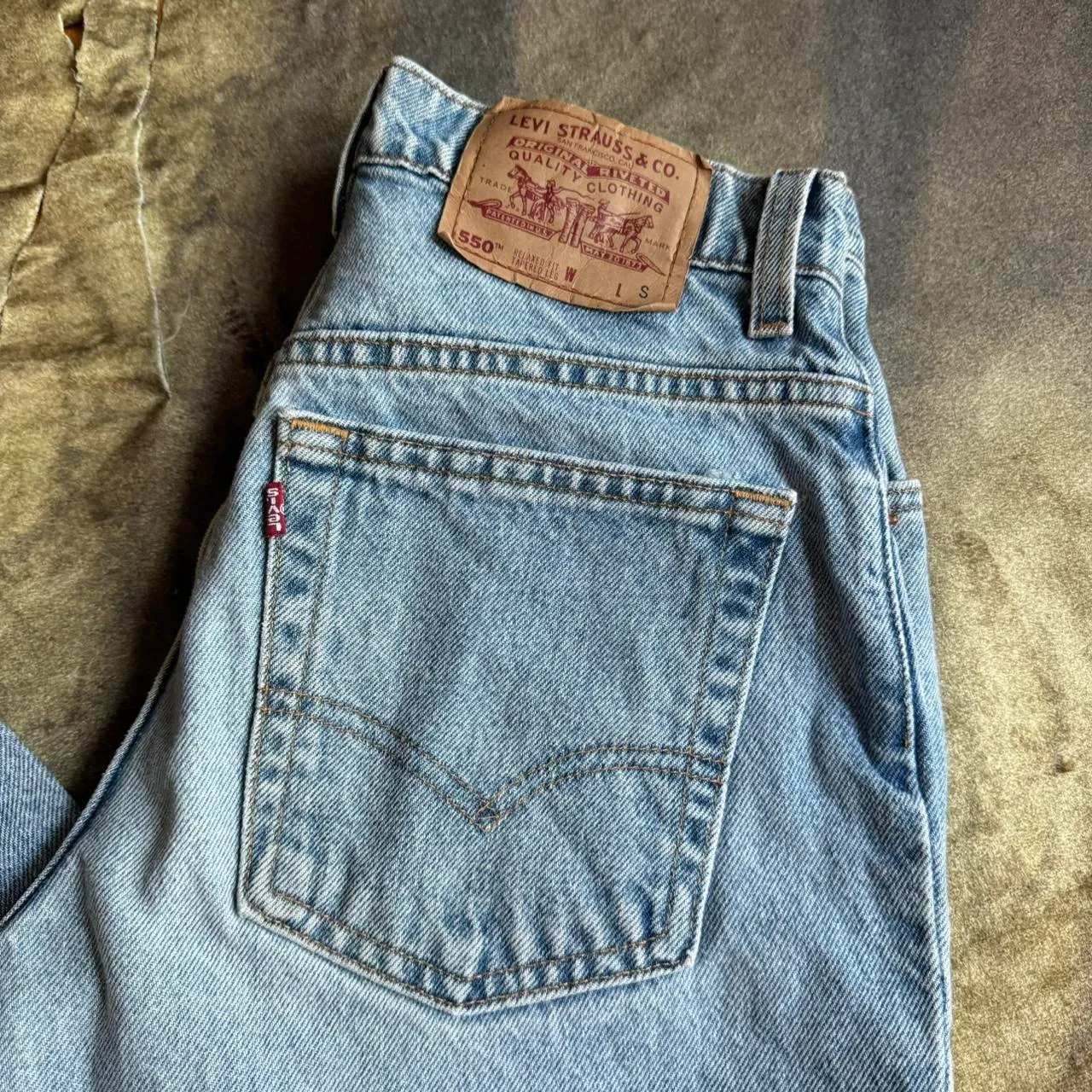 Levi's Blue 550 High Rise Straight Tapered Leg Mom Jeans - Image 4