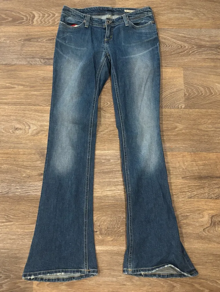 Chip & Pepper Low Rise Flare Jeans Size 27 Made in USA Y2K Vintage Denim Street - Image 1