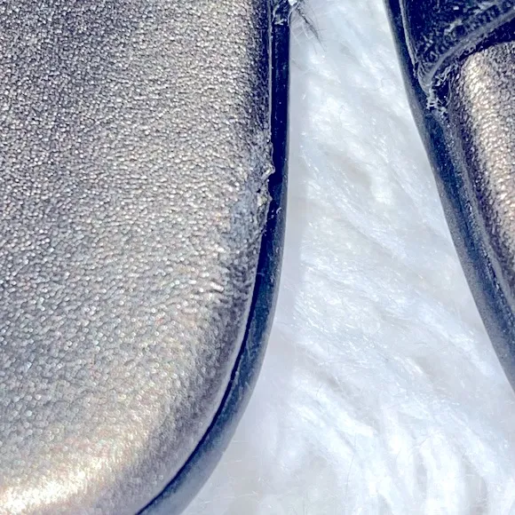 Clark’s black slide sandals with Velcro adjustment - Image 10