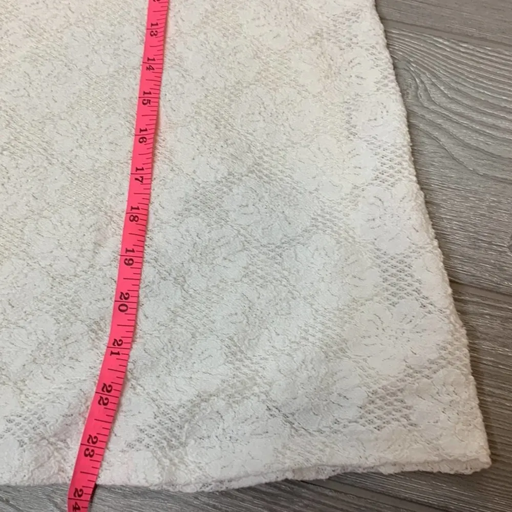 Anthropologie Eri + Ali Bianca lace pom pin tassel tie back  top white sz M - Image 6