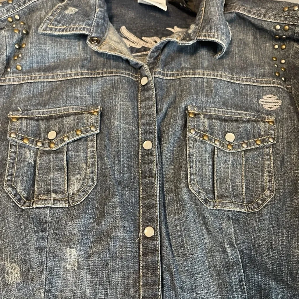 Harley Davidson Shirt Womens MediumDenim Embroidered Pearl Snap Long Sleeve Roll Blue Size M - Image 3