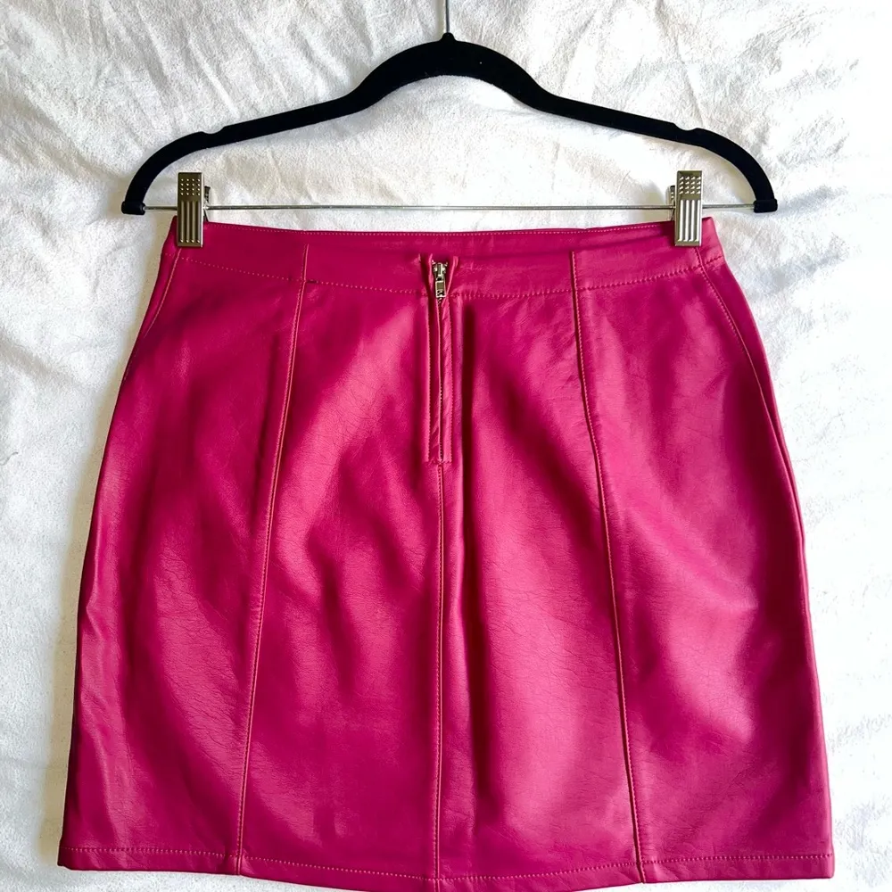 forever 21 pink leather skirt - Image 2