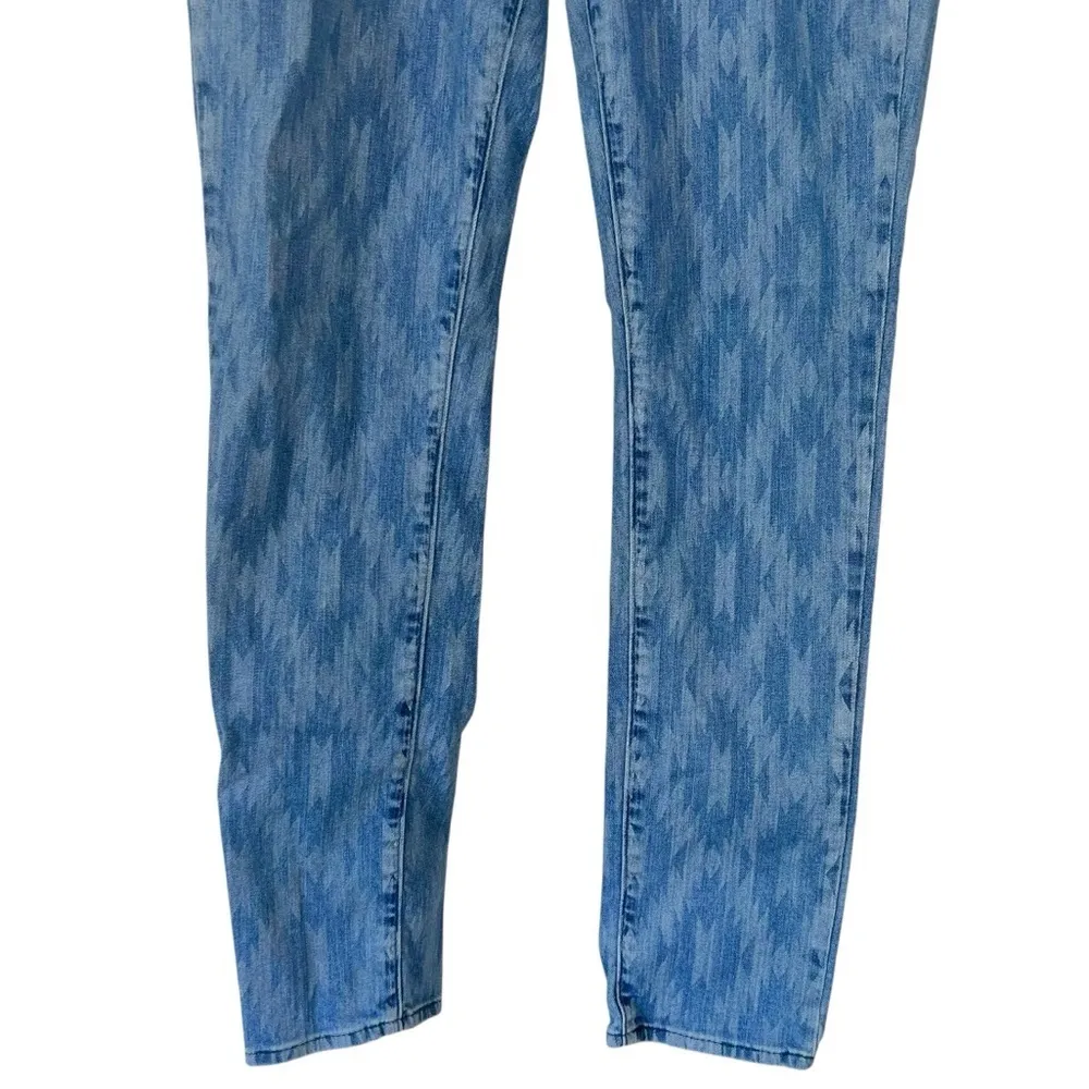 Levi’s Aztec Tribal Print Demi Curve Skinny Fit Jean - Image 3
