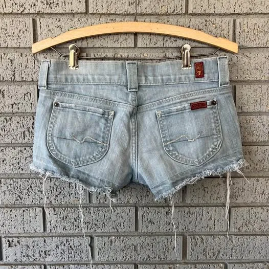 7 for all mankind Jean Shorts Size 25 Denim Mini Y2k 2000s Style - Image 2