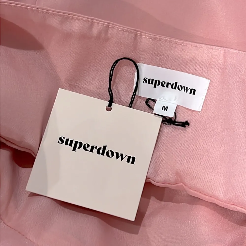 Superdown NWT Samira Mini Dress Medium Pink Criss Cross Halter Open Back - Image 5