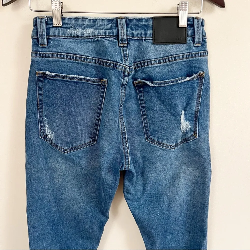 ZGY Distressed Whatever Relaxed Skinny Jeans Medium Blue Five Pocket Denim Sz 30 - Image 6
