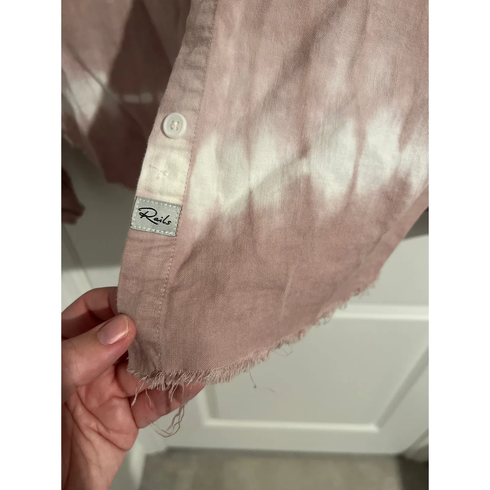 Rails Ingrid Raw-Hem Shirt – Size Large – Pink & White Tie-Dye - Image 2
