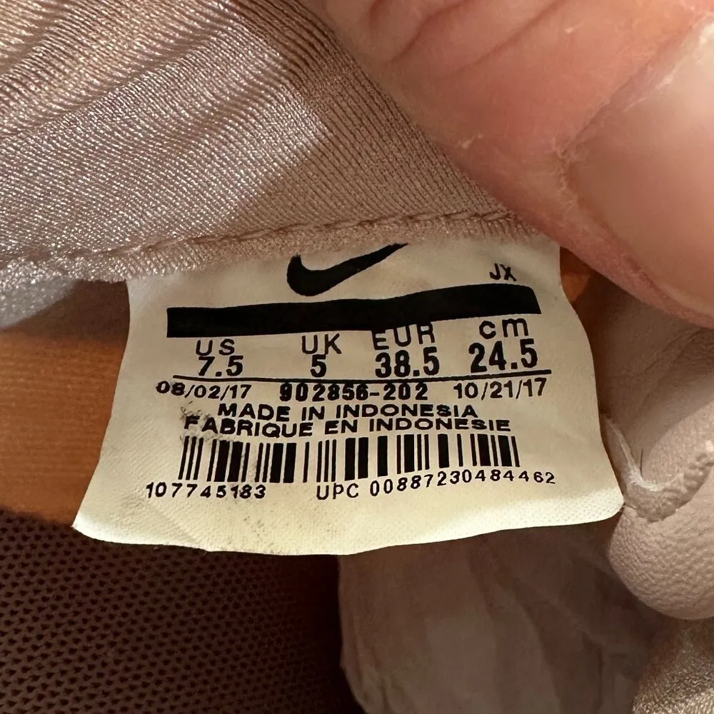 RARE NIKE Velour / Velvet Blush Pink Sneakers Tennis Shoes Size 7.5 - Image 10