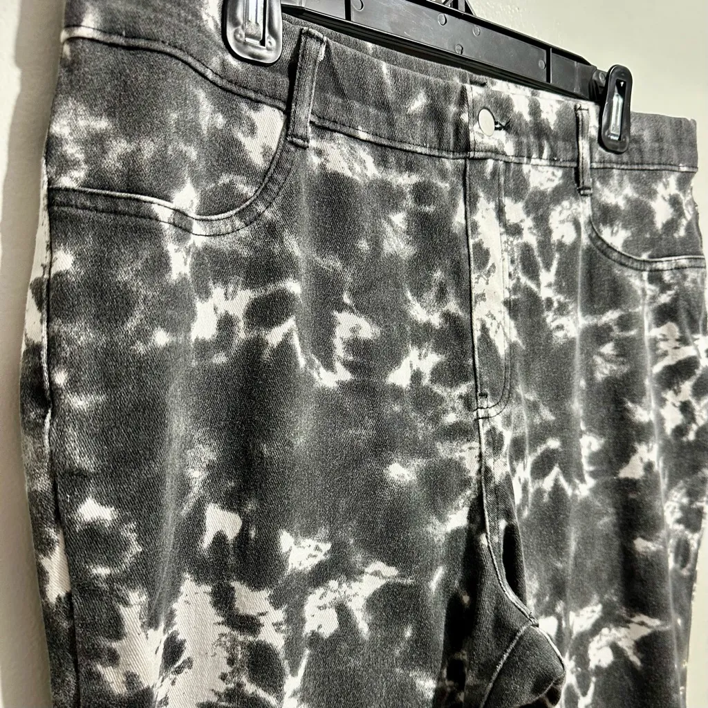 Time and Tru Monochrome Tie - Image 2