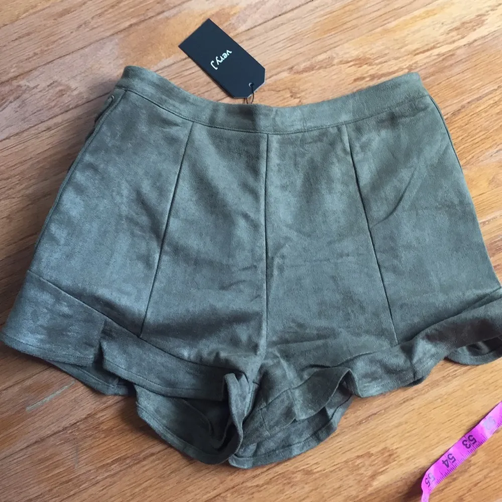 Fuax suede shorts. S - Image 5