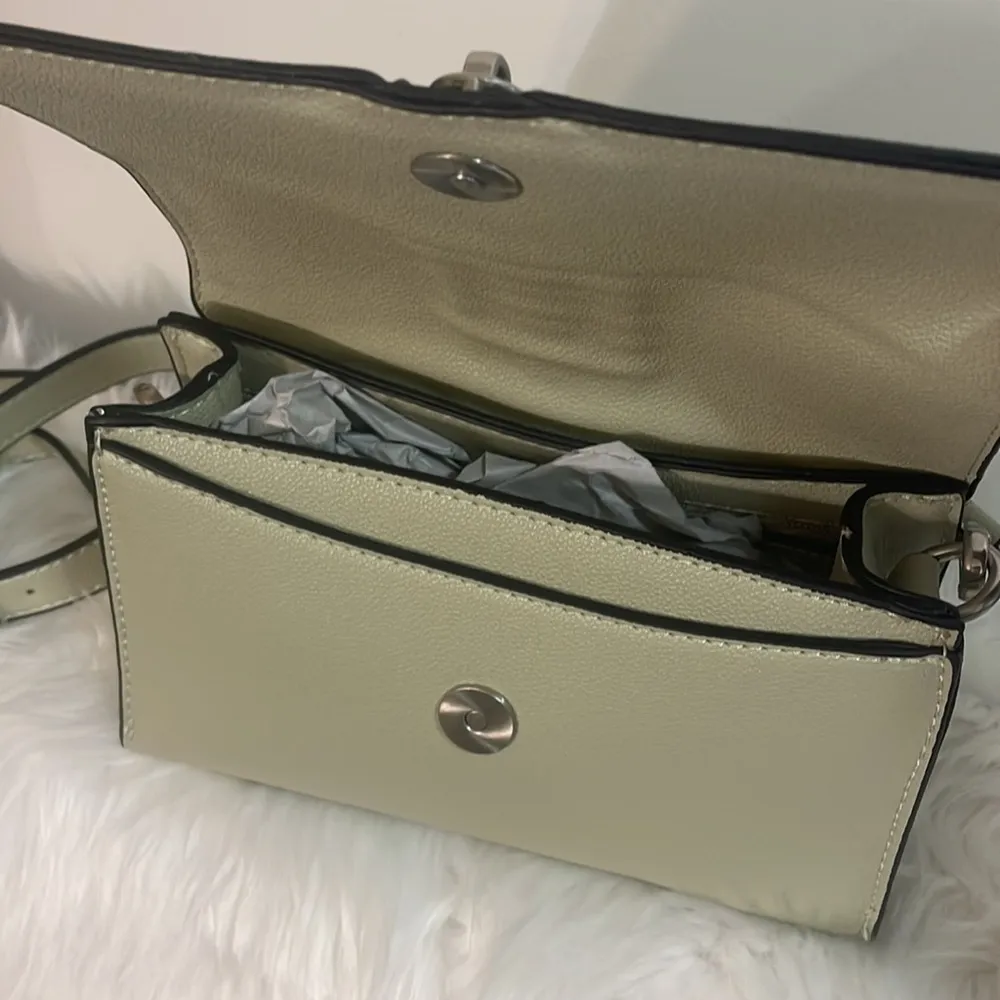 Simply Noelle Shoulder adjustable strap Bag Wasabi Mint green New snap closure - Image 9