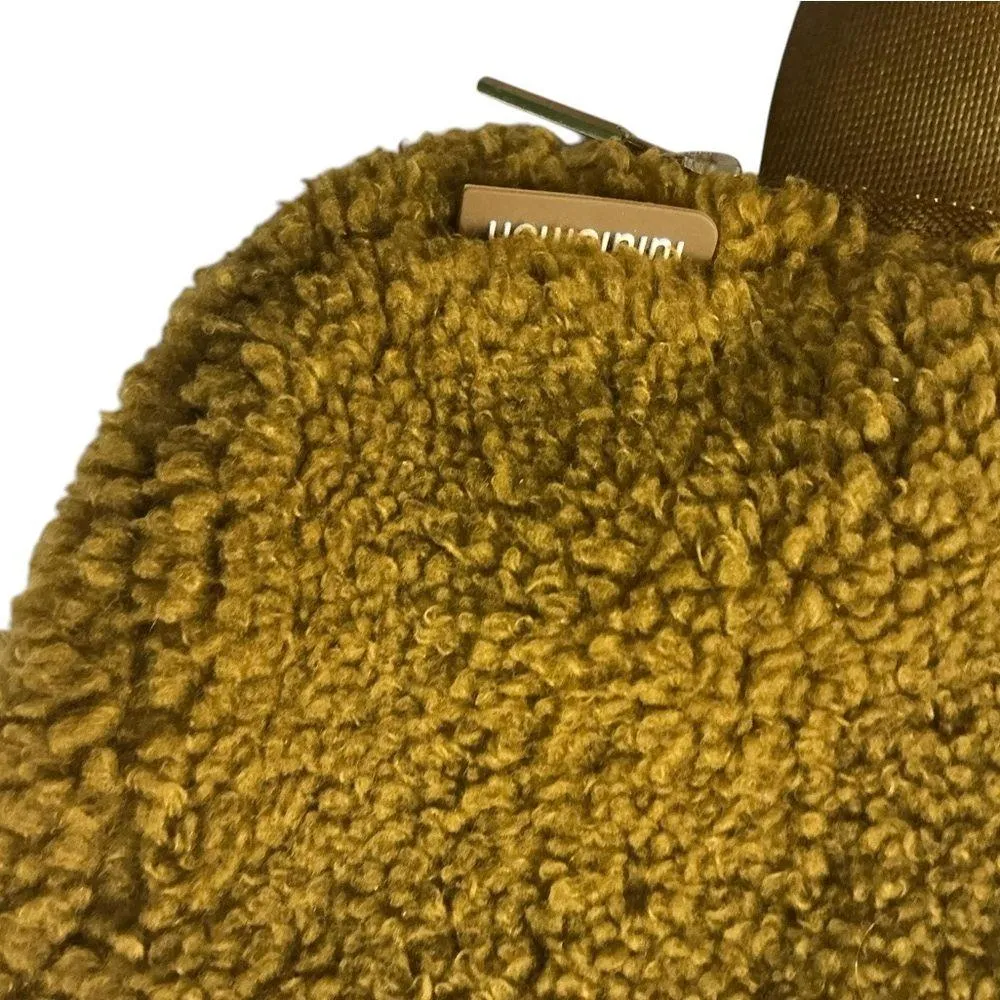 Lululemon Everywhere Belt Bag 
Fleece - Image 9