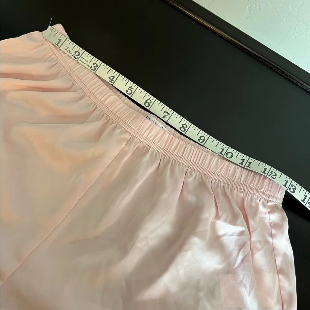 Luxilooks pink satin shorts, size M, slightly stretchy, EUC Size M - Image 7
