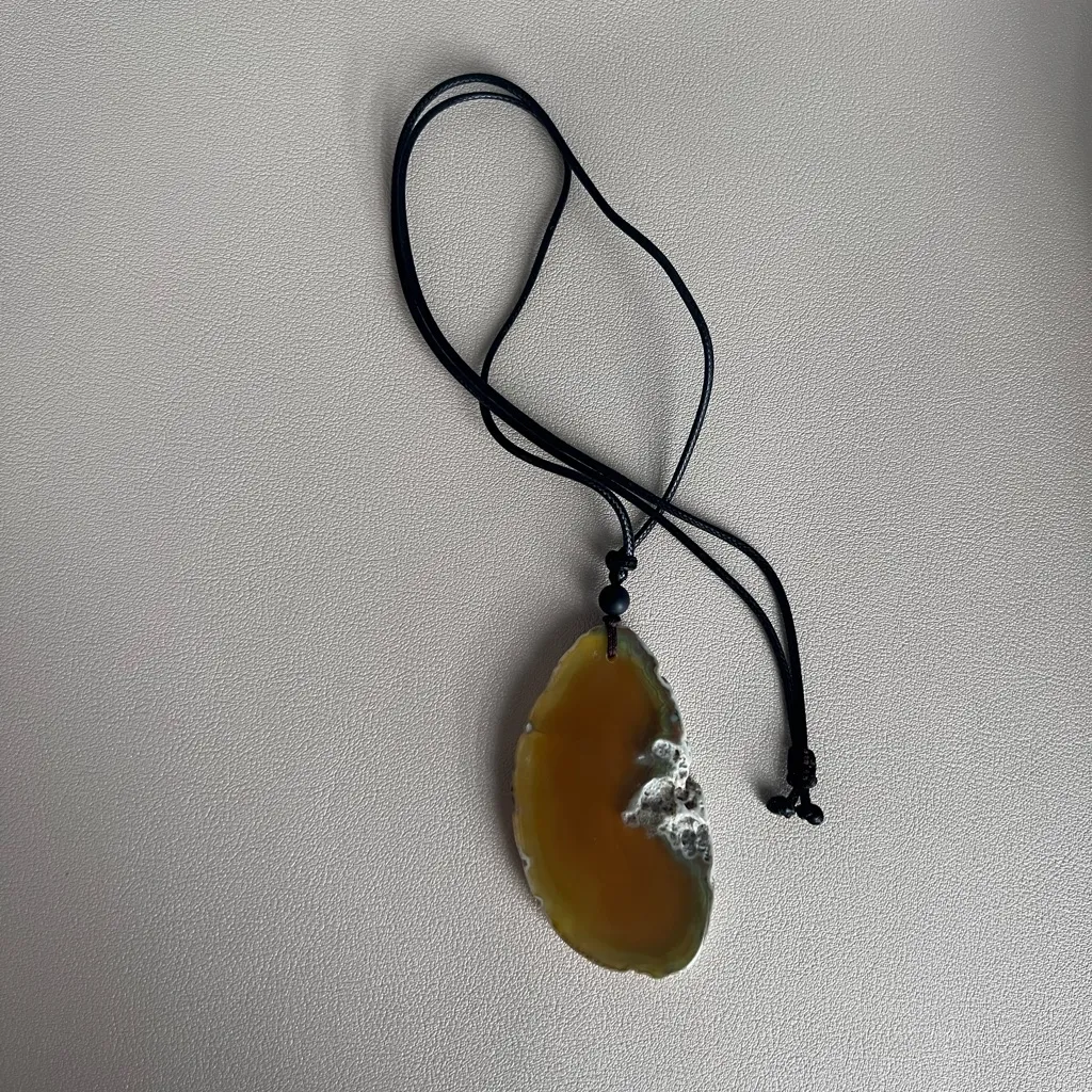 Vintage Agate Crystal Pendant Brown - Image 2