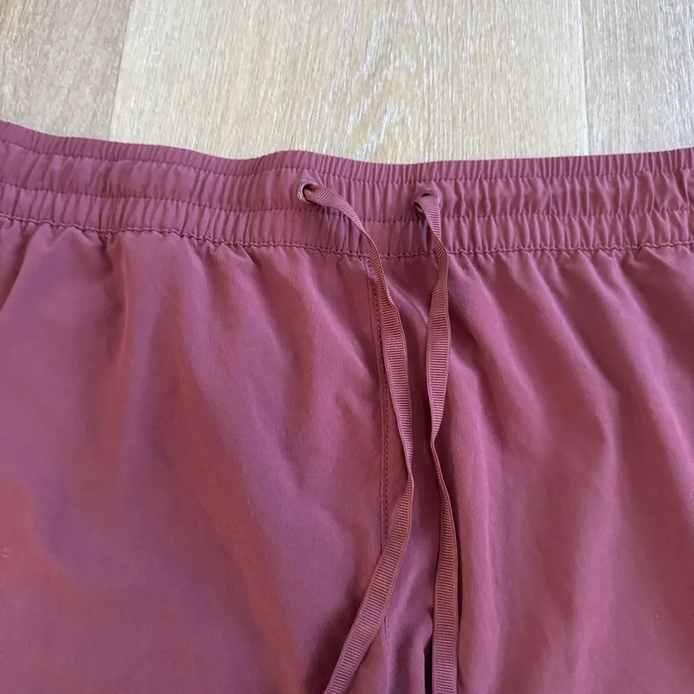 Eddie Bauer Burgundy Shorts - Image 3