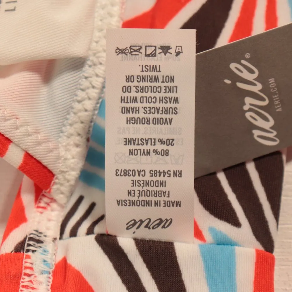 Aerie NWT  Geometric Bold Patterned Bikini Size Large - Image 9