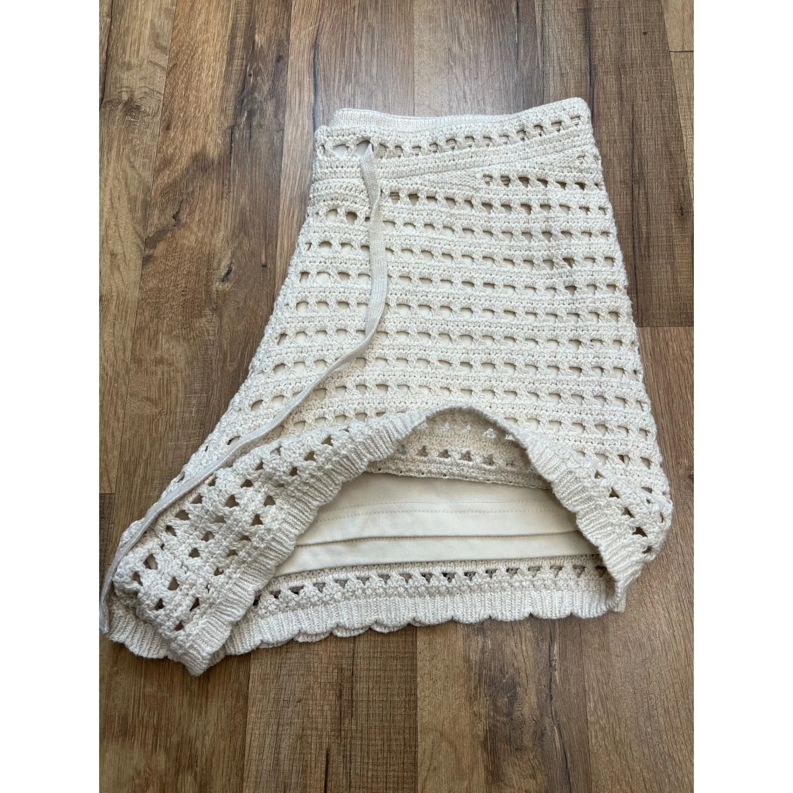 Universal Thread Cream Crochet Shorts, 94% Cotton, Size S‎ - Image 3