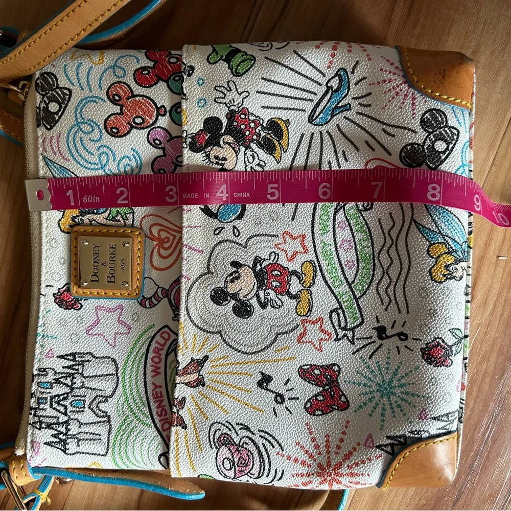 Disney Dooney crossbody - Image 6