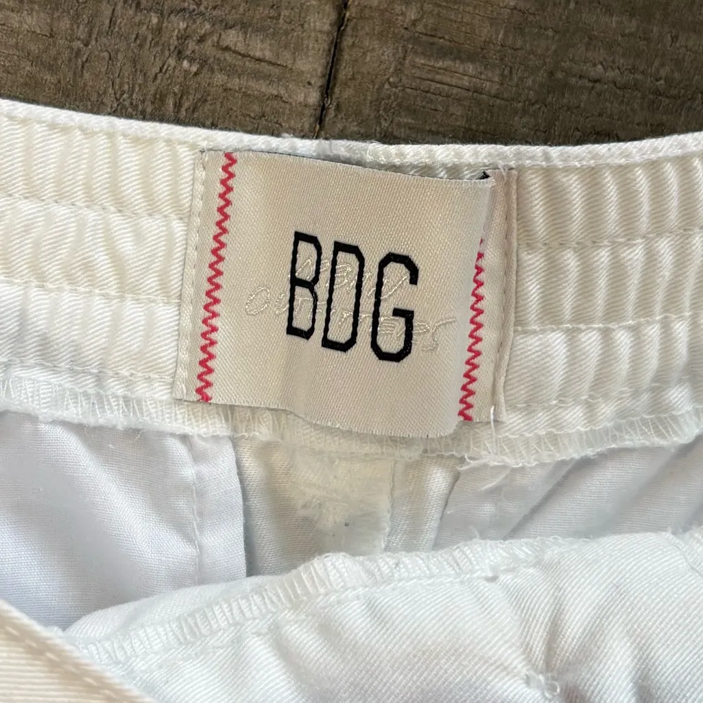 BDG High Waist‎ White Shorts Crisp Cotton Casual - Image 3