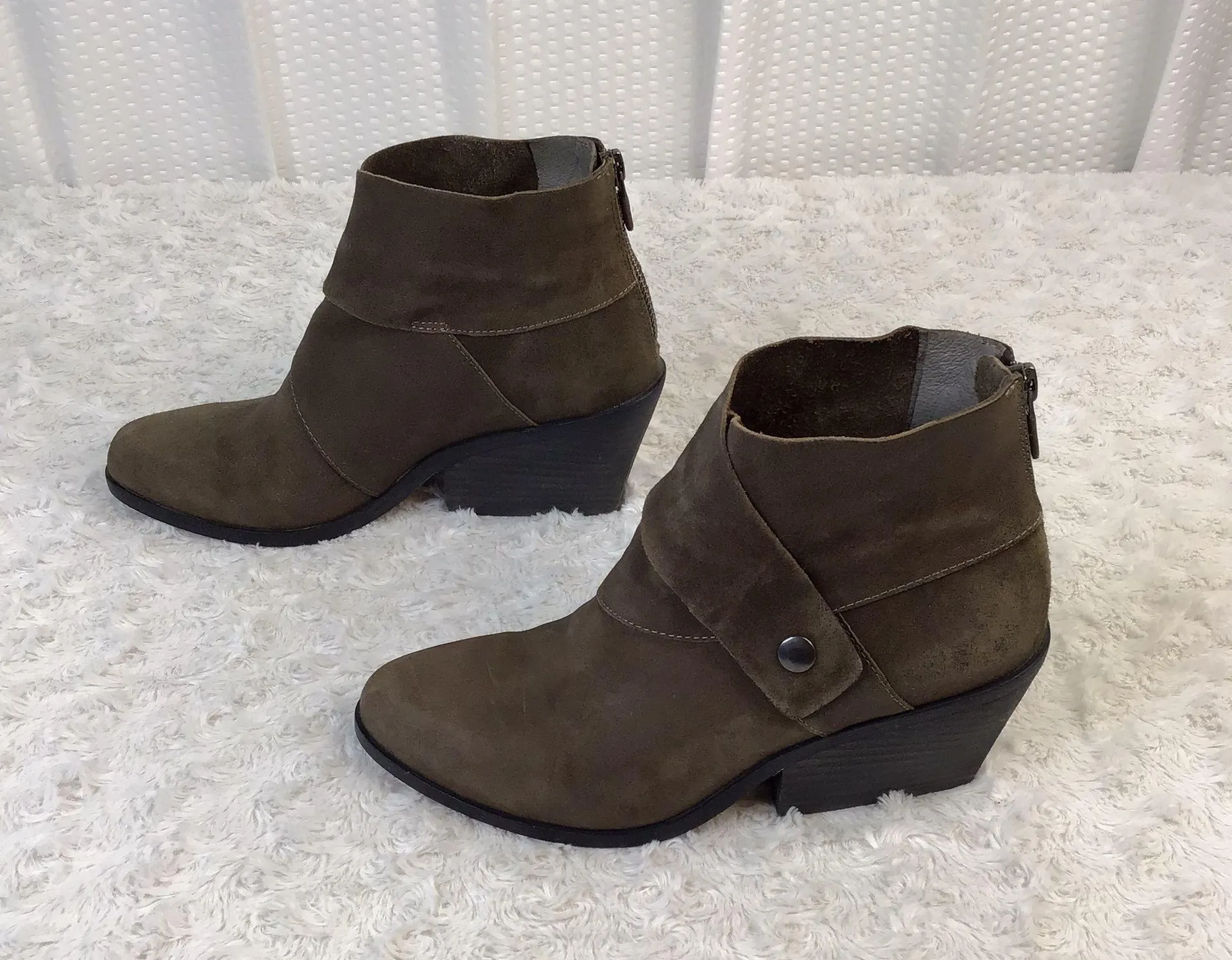 Eileen Fisher Leather Booties - Image 4