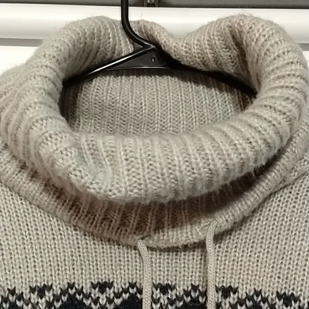 Moon and Madison cropped cowl Aztec sweater boho Gray - Image 4