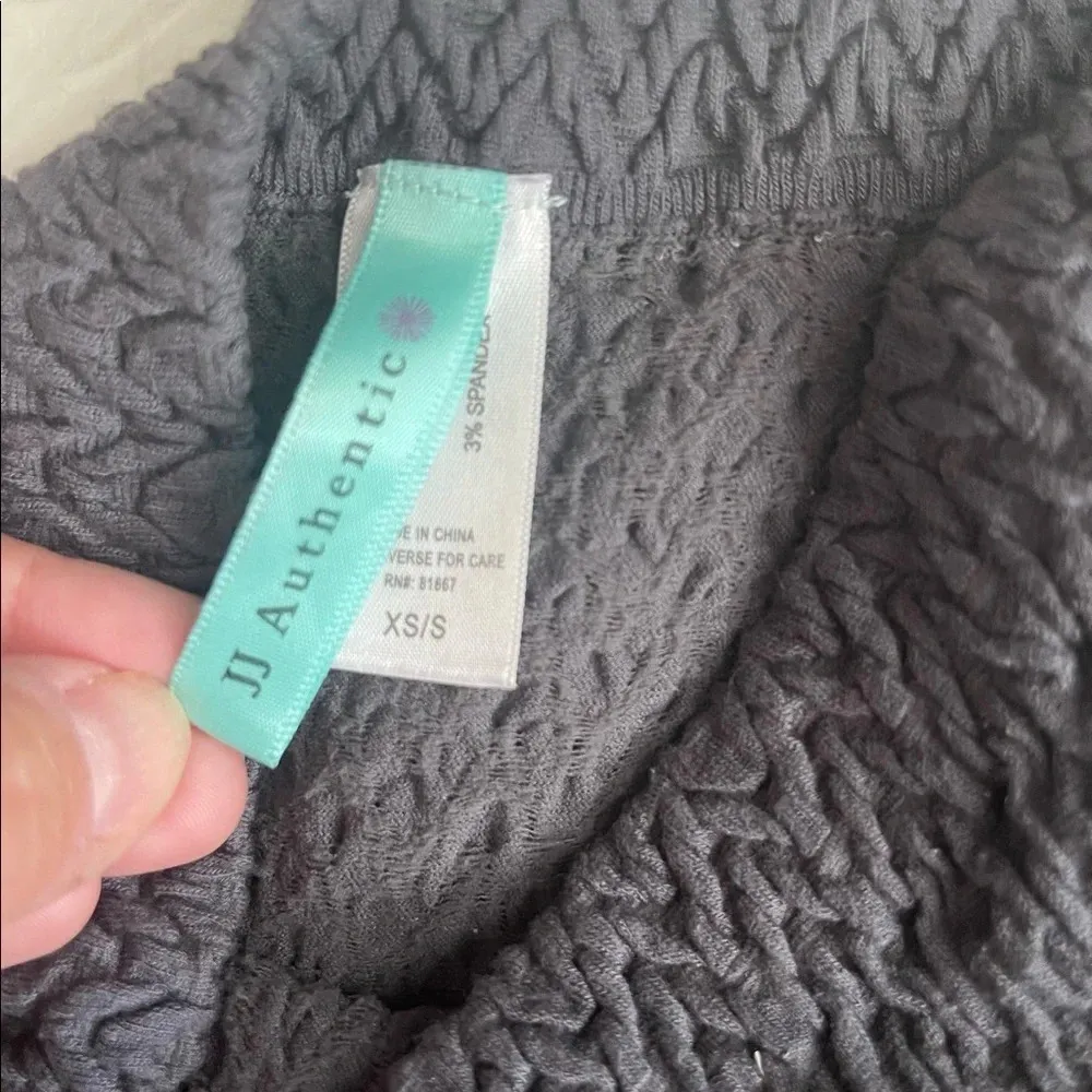 Women’s Beautiful gray floral strapless dress/cover - Image 3