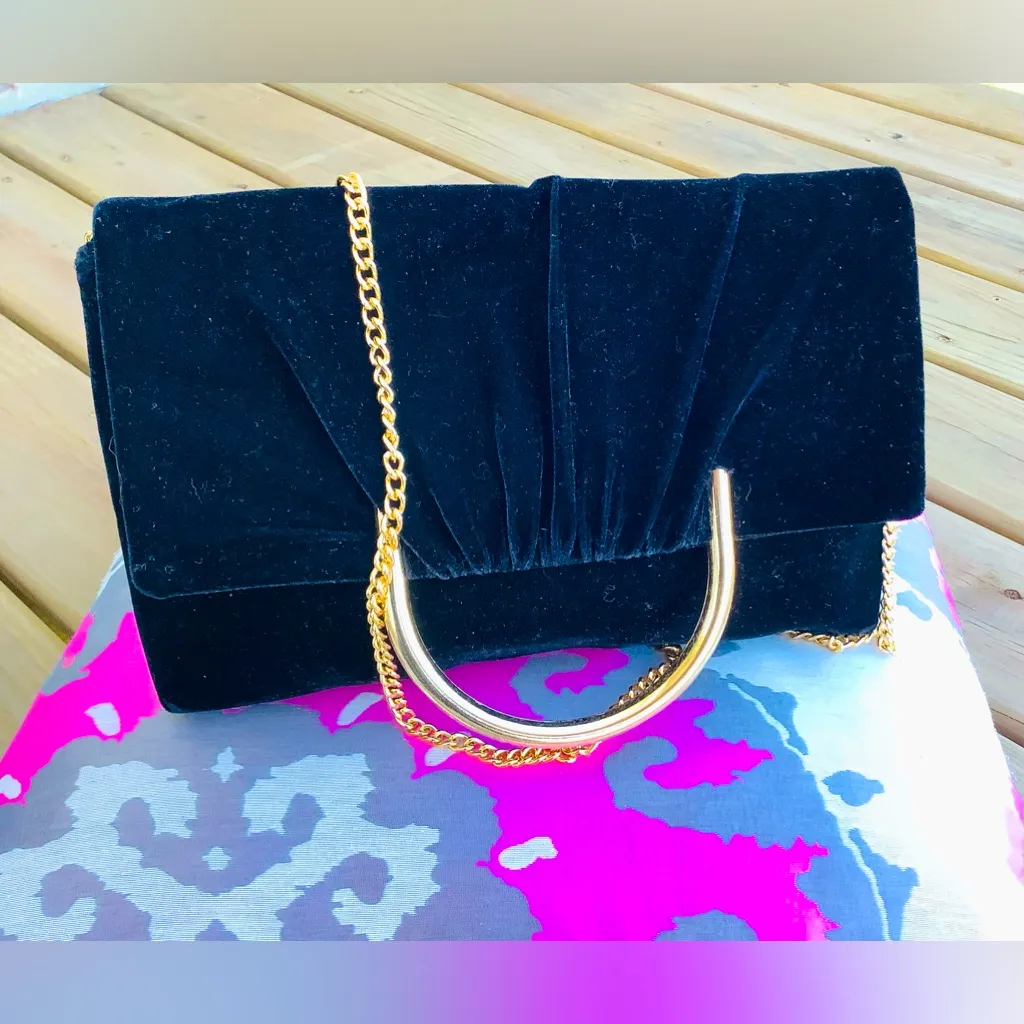 Beautiful GO OUT bag 🌹🌹 - Image 5