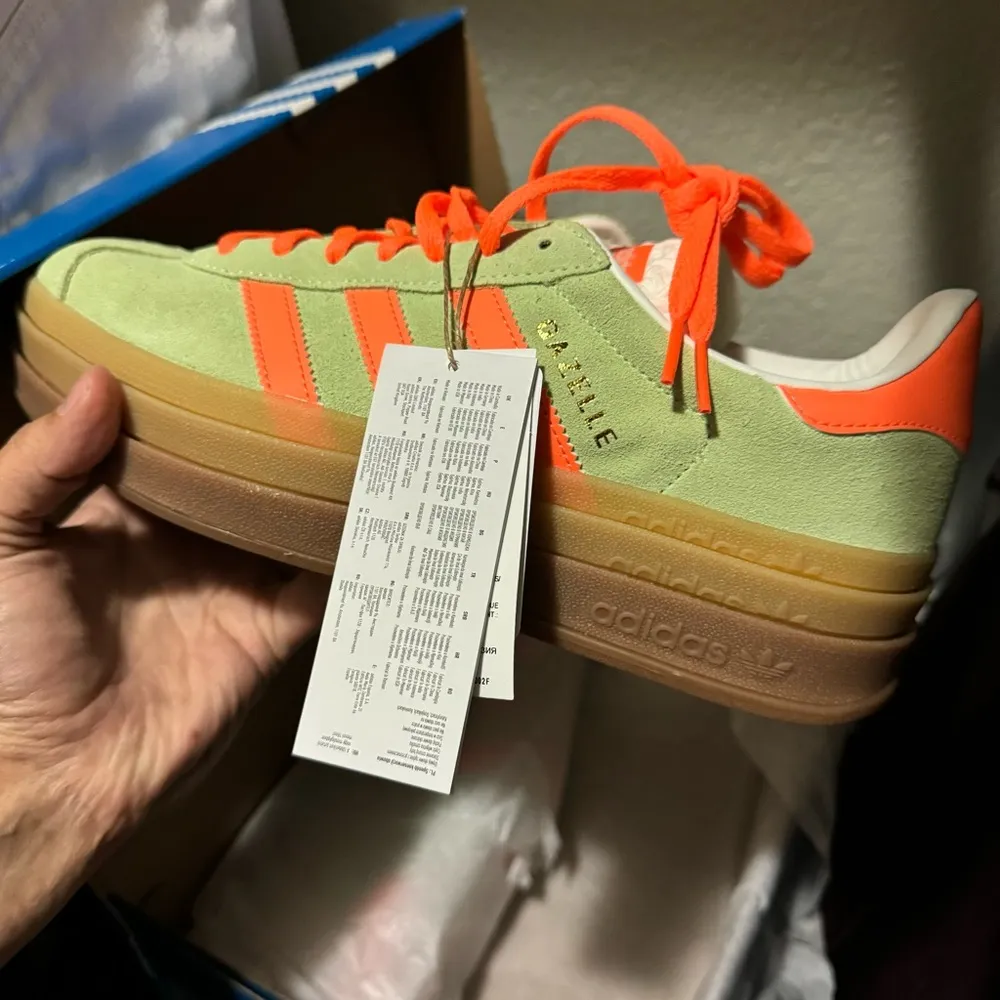 NEW ADIDAS GAZELLE BOLD W Semi Green Spark, Screaming Orange & Core White - Image 7