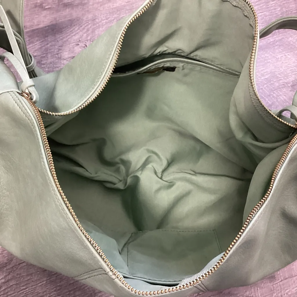 House Of Harlow 1960 Slouchy Carry All Hobo Bag Green - Image 9