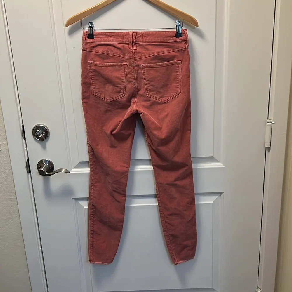 Abercrombie & Fitch Corduroy Pants Mid Rise Super Skinny salmon Pink SZ 26 EUC - Image 4