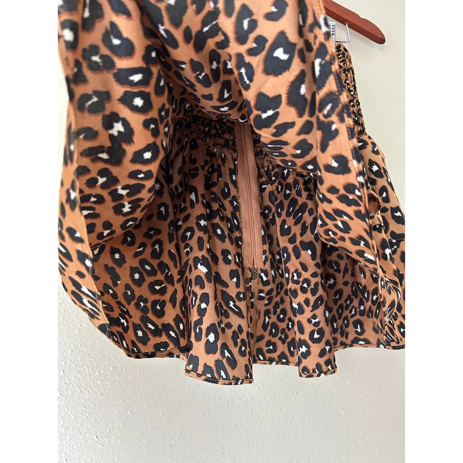 Akaiv Leopard Print Tiered Mini Skirt Size Small - Image 7