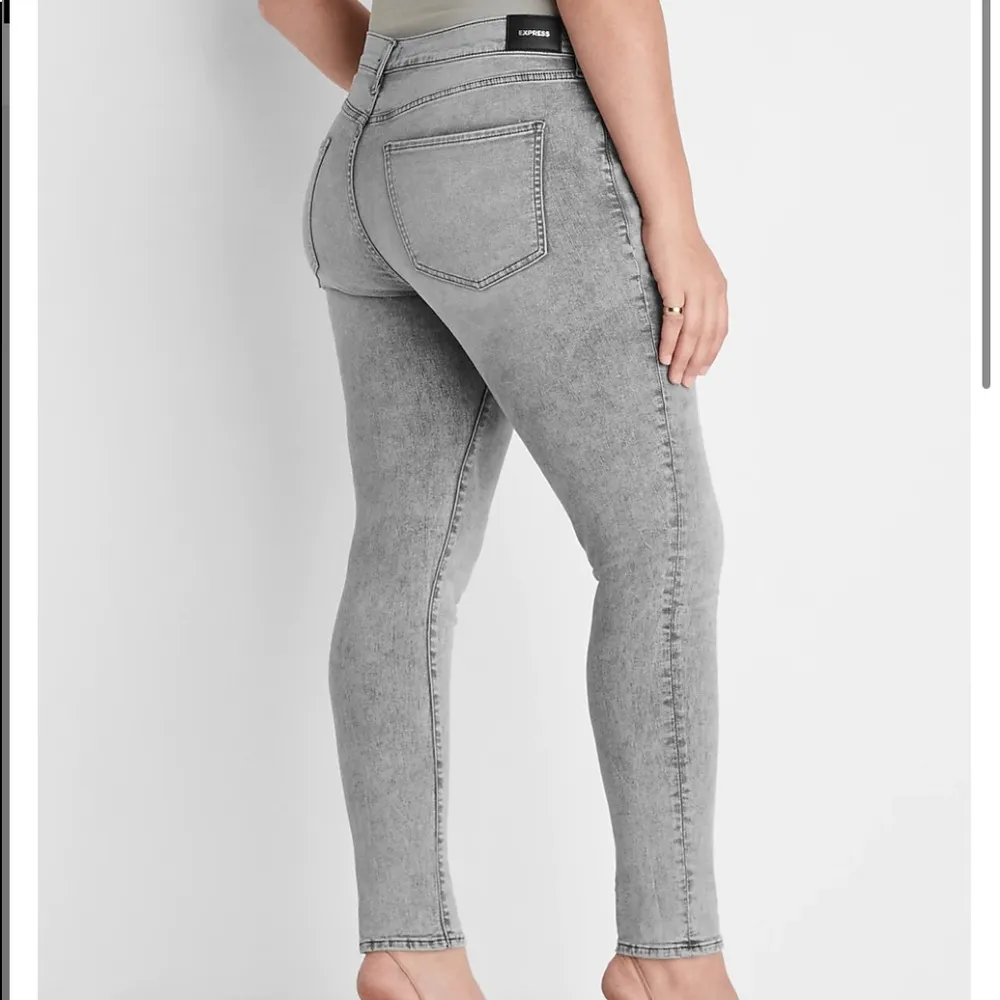 Mid Rise Gray Skinny Jeans - Image 2