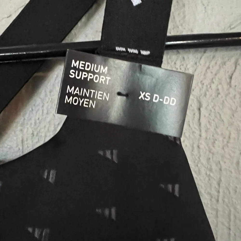 Adidas power react medium support tech fit  XSDD black and white sports bra - Image 5