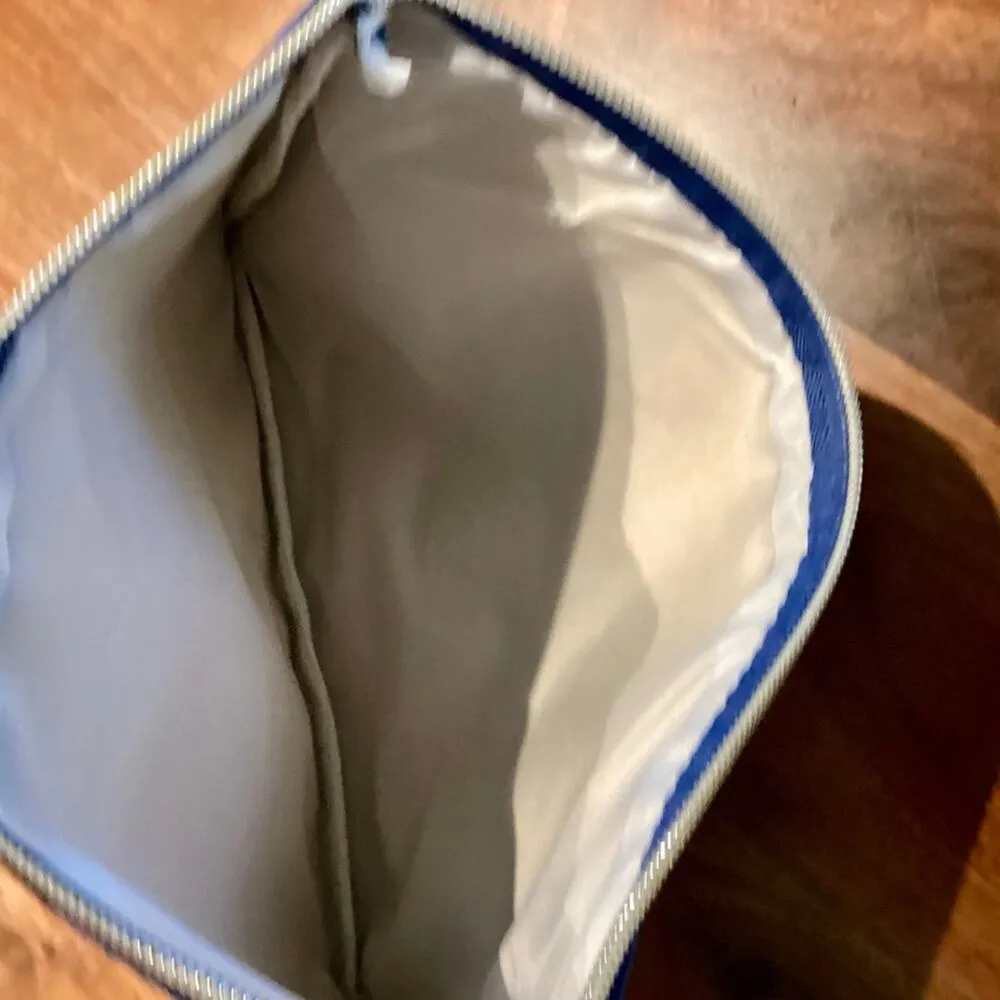 Cute Makeup Bag / Necessities Pouch Blue - Image 5