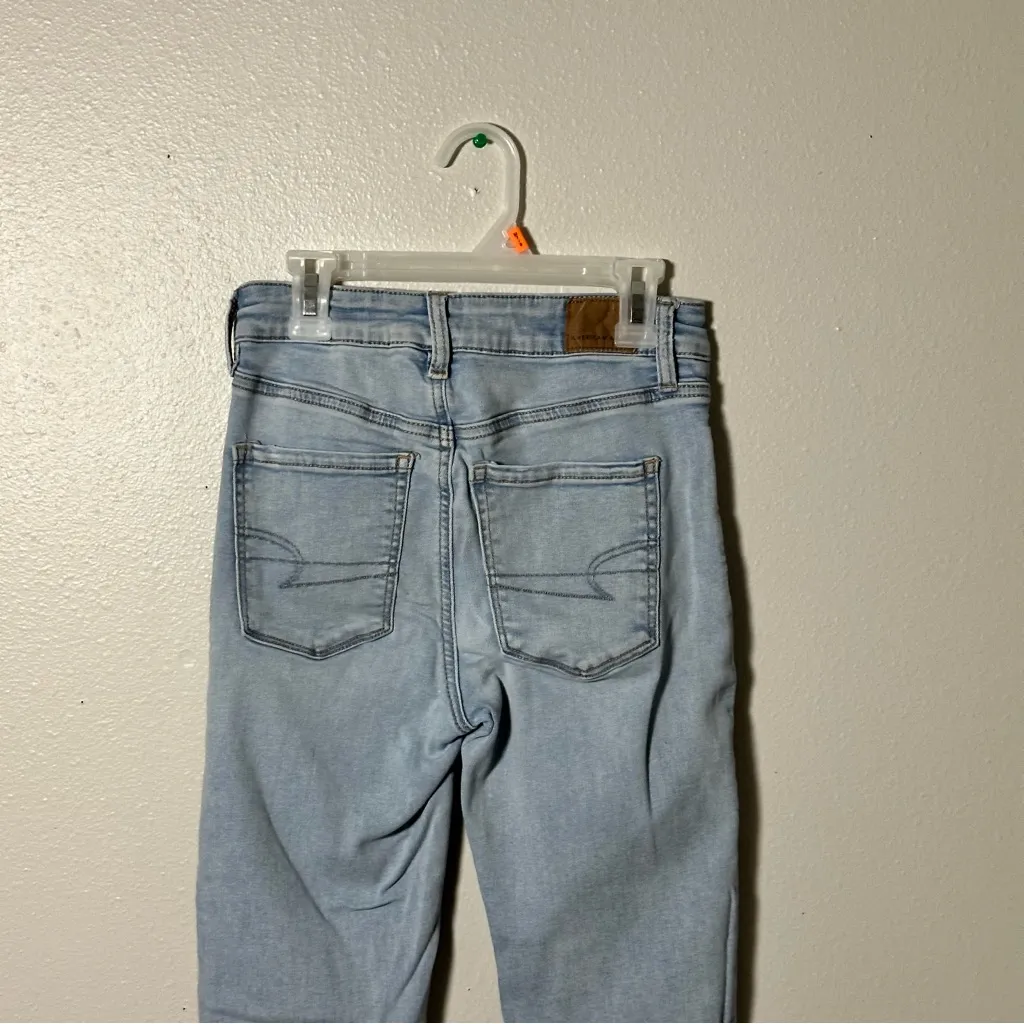American Eagle Women Hi-Rise Jegging Light Blue Jeans Next Level Stretch size 4 - Image 6