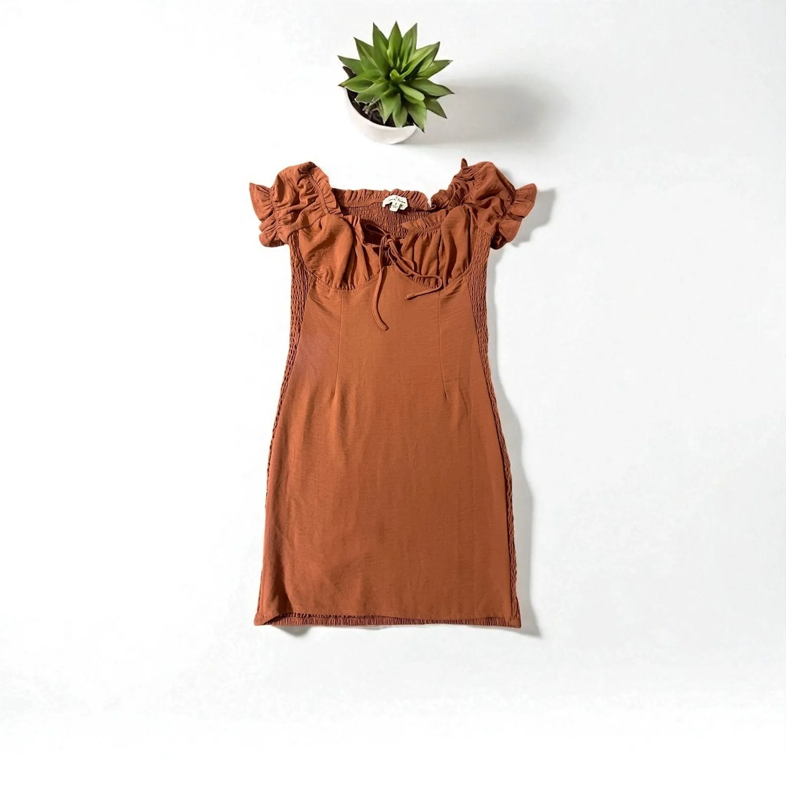 Love Tree Womens Dress Mini Short Sleeve Brown Smocked Casual Party Dress Size S - Image 2