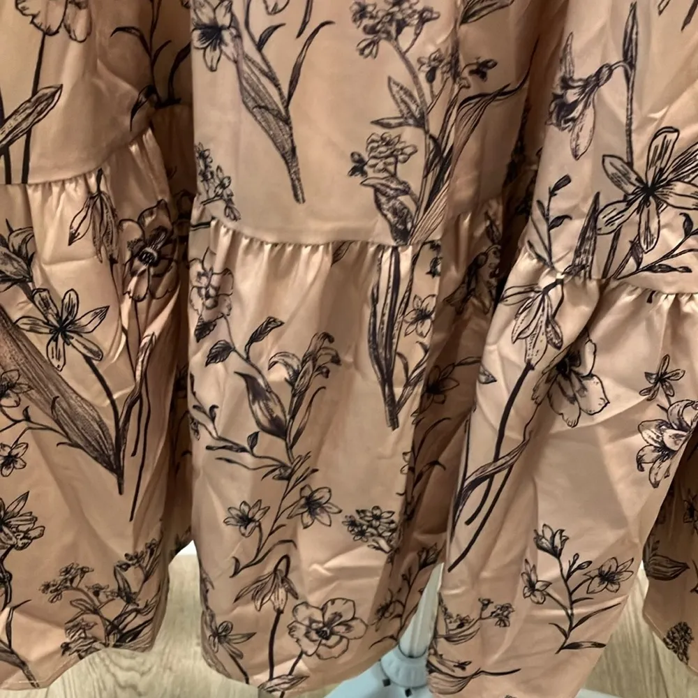 Resort style high waist loose fit Botanical print layered ruffle hem skirt NWOT Black Size undefined - Image 5