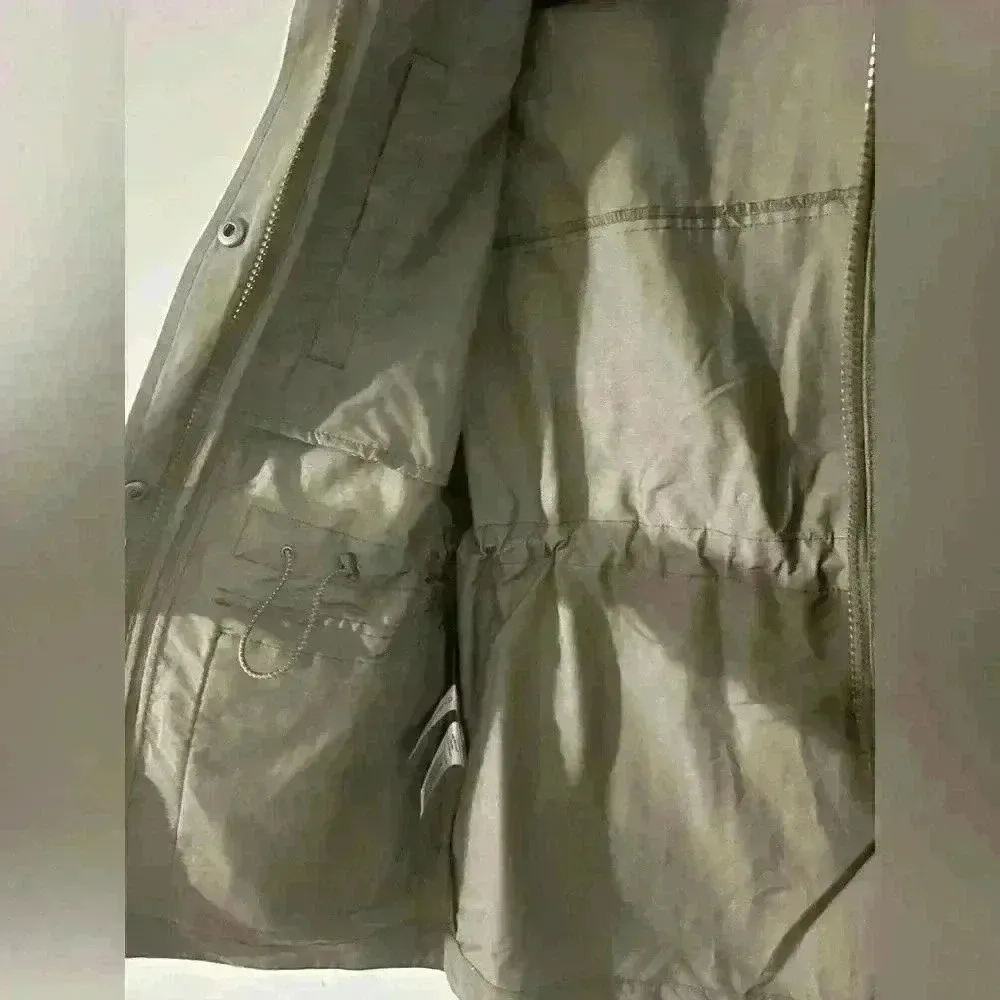 Eddie Bauer Women's Trekker Vest Size XS - Image 6