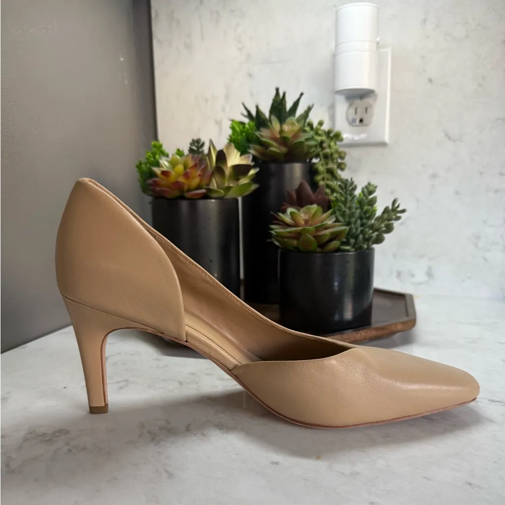 New! VINCE Tiana Point Toe Leather Pumps
Nude Cappuccino Sz 9‎ $330 - Image 3