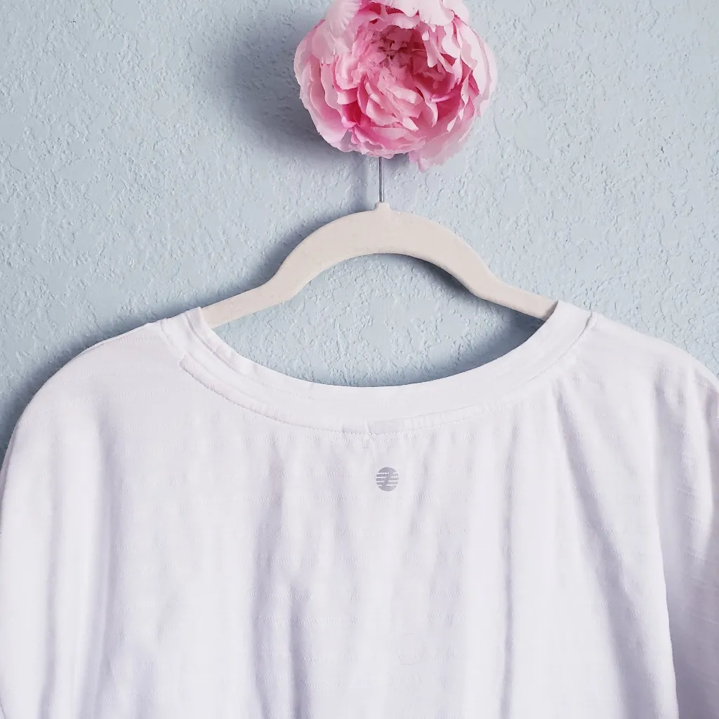 Z By Zella Basic White Oversized Boxy Crop Tee - Image 6